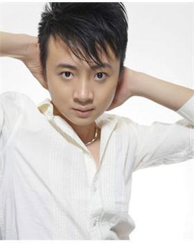 彭扬女演员个人资料,璀璨银幕下的多面才女，演艺生涯精彩纷呈